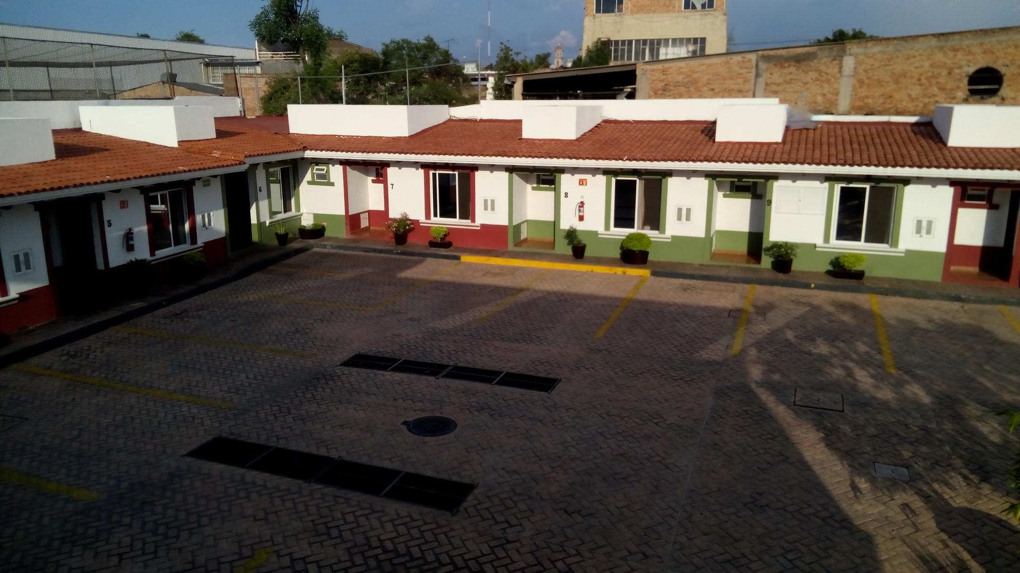 Hotel Aquiles Guadalajara Exterior foto